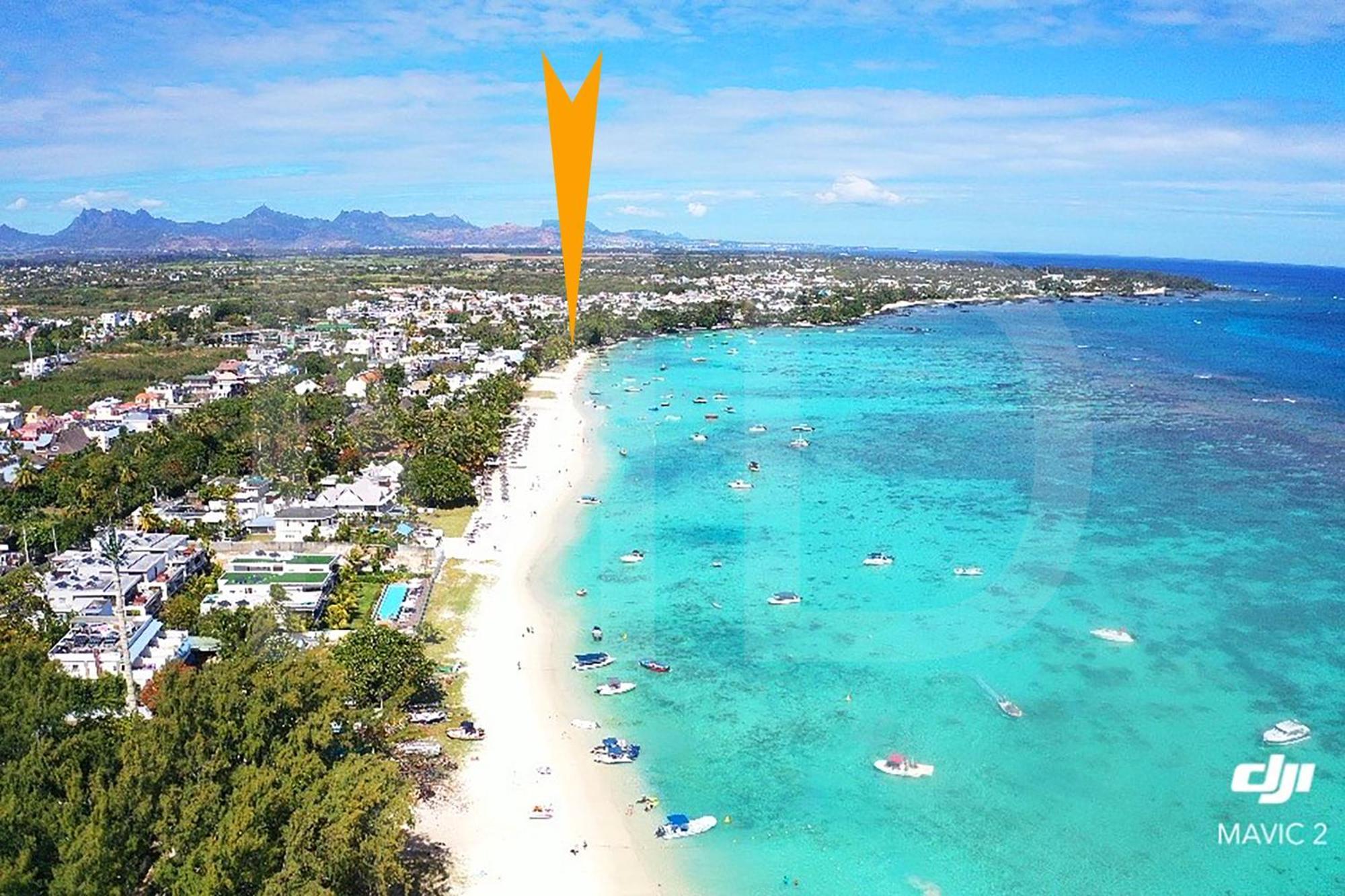Caro'S Beachfront Trou aux Biches Esterno foto