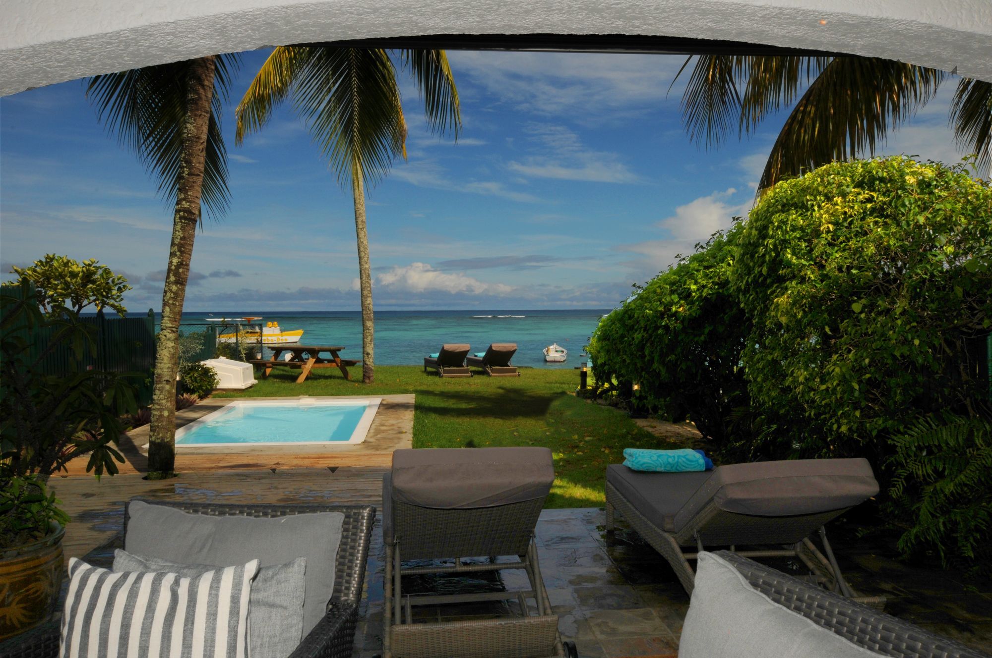 Caro'S Beachfront Trou aux Biches Esterno foto