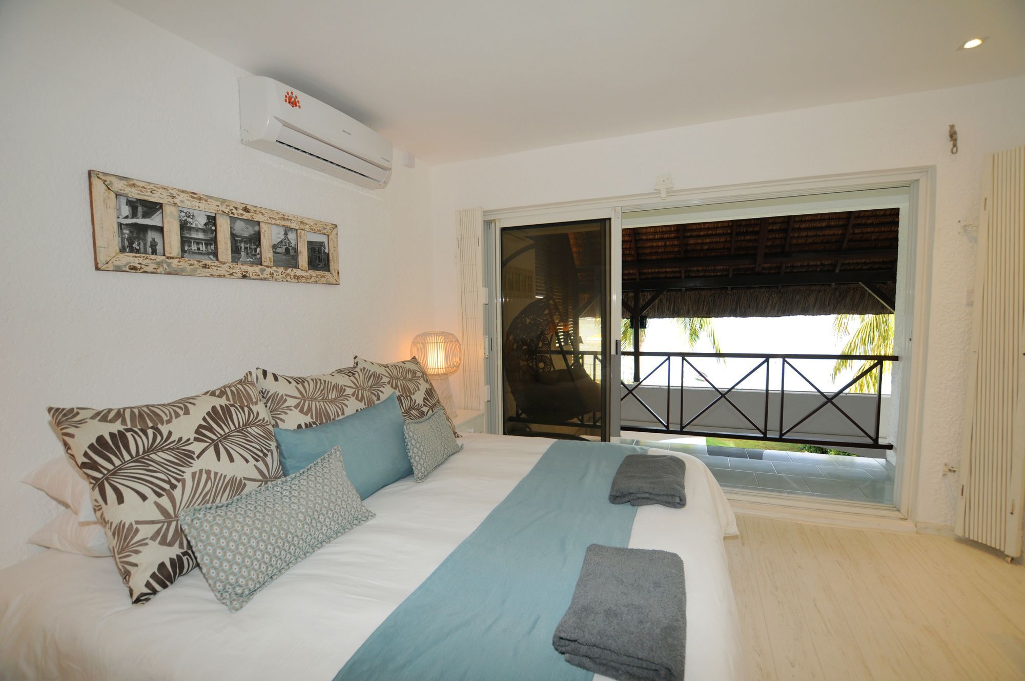 Caro'S Beachfront Trou aux Biches Esterno foto