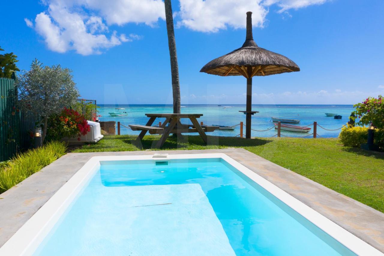 Caro'S Beachfront Trou aux Biches Esterno foto