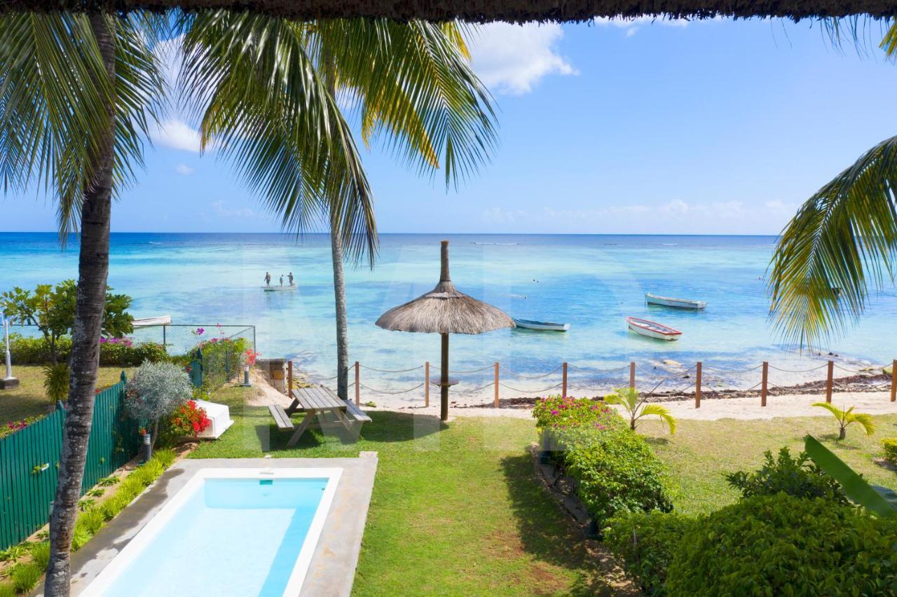 Caro'S Beachfront Trou aux Biches Esterno foto